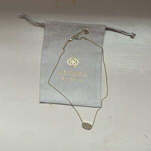 Kendra Scott Elisa Gold Pendant Necklace in Iridescent Drusy